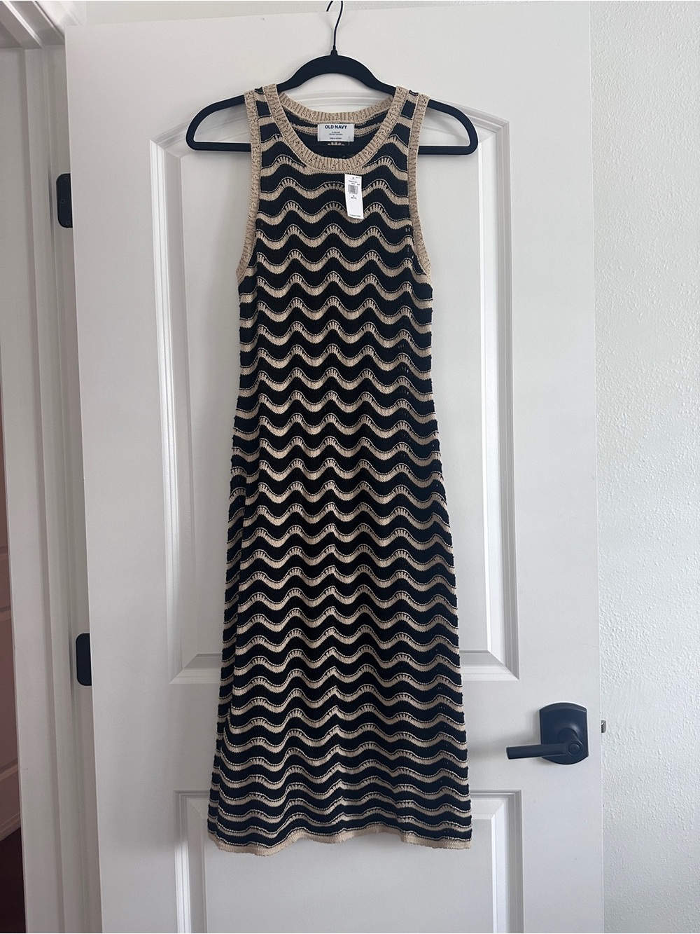 Old Navy Black & Cream Wave-Striped Knit Midi Dress